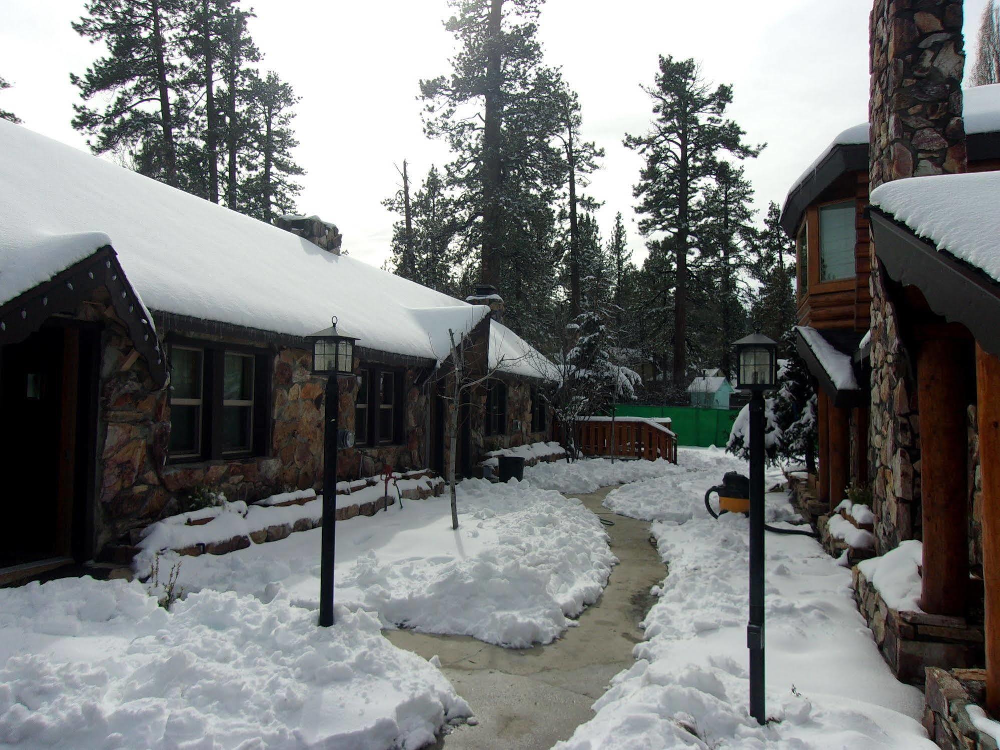 Embers Lodge & Cabins Lac Big Bear Extérieur photo